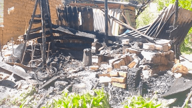 Incendio consume vivienda de madre y cuatro niños en Huaraz.