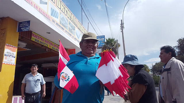 Actos por la conmemoración del Día de la Bandera en Tacna y Cusco [FOTOS Y VIDEO]