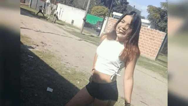 Facebook viral: Chica realiza sexy pose en la calle para su perfil, pero un 'detalle' la deja en ridículo [FOTOS] 