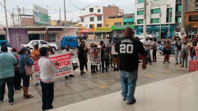 Protesta de vecinos del Barrio Particular de Talara