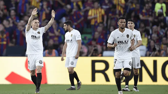 Valencia superó al Barcelona de Messi y se proclamó campeón de la Copa del Rey [RESUMEN]