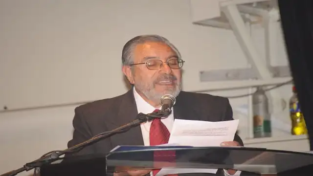 Arequipa: El historiador Juan Guillermo Carpio Muñoz falleció este viernes