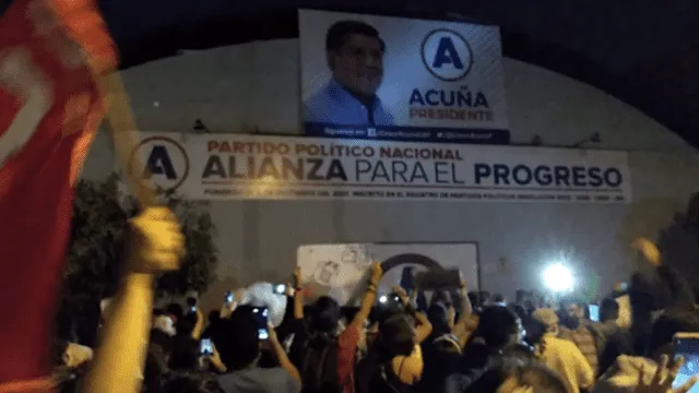 Trujillo: ciudadanos protestan frente a local de Alianza para el Progreso