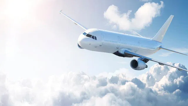 Aerolínea ofrece por error pasajes de primera clase en menos de la mitad de precio