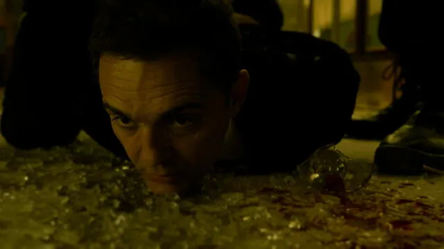 Andrés de Fonollosa siendo arrestado por primera y única vez. Foto: Twitter/@lacasadepapel