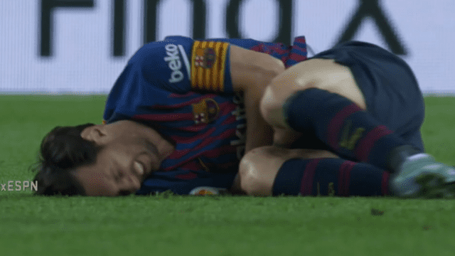 Barcelona vs Sevilla: Lionel Messi salió del campo tras aparatosa caída [VIDEO]