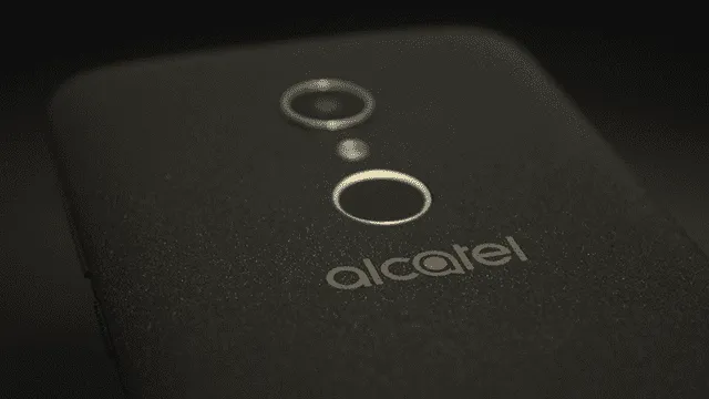 Diseño del Alcatel 1X. | Foto: Carol Larrain