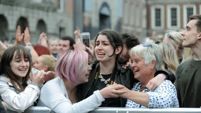 Irlanda acaba así con el tabú del aborto tras rotundo "sí" en referéndum [FOTOS]
