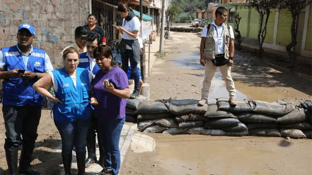 Huaicos en el sur: EsSalud atiende a damnificados asegurados y no asegurados 