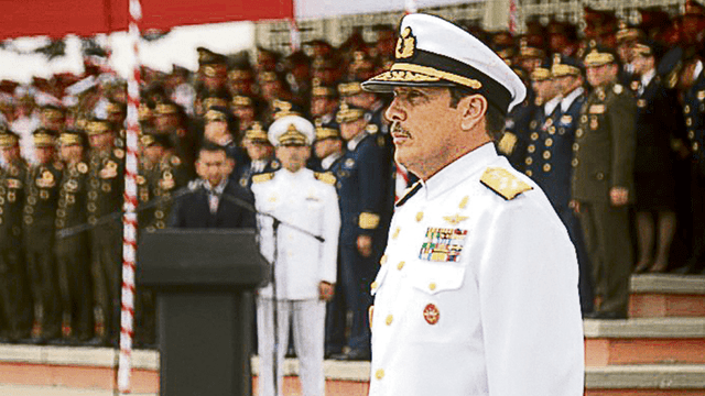 Vizcarra asciende a general de División a su jefe de Casa Militar