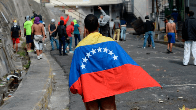 Siguen las protestas en Caracas contra Nicolás Maduro [FOTOS y VIDEOS]
