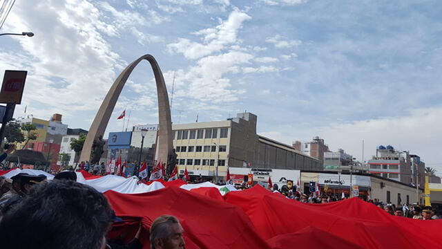 Actos por la conmemoración del Día de la Bandera en Tacna y Cusco [FOTOS Y VIDEO]