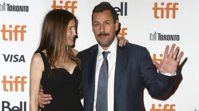 Adam Sandler y su esposa derrochan amor en el Festival de Cine de Toronto