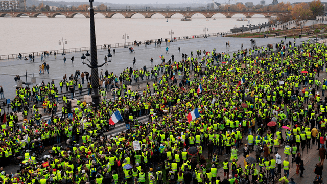 “¡Macron, dimisión!”: más de 1000 detenidos durante protestas de ‘chalecos amarillos’