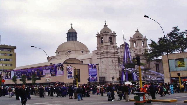 Iglesia Nazarenas se guarda el Señor de Los Milagros. Foto: Andina.