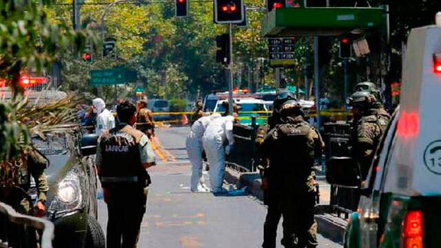 Chile: Impactantes imágenes del atentado en paradero de bus del Transantiago
