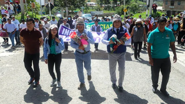 Asesor jurídico, Billi Lavado llegó a Jangas para inicio de obra de saneamiento