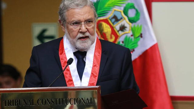 Tribunal Constitucional: Ernesto Blume juró como presidente para periodo 2018-2019