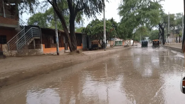 Piura: calles inundadas tras intensa lluvia de varias horas [FOTOS]