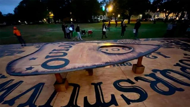 En Estados Unidos estrenaron la Ouija más grande del mundo. Foto: Difusión