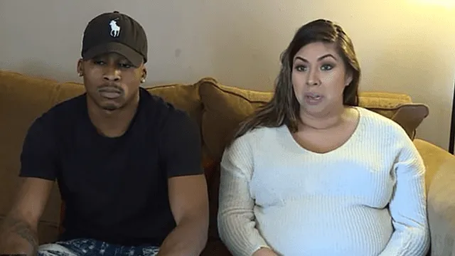 Pandilla de adolescentes arrastraron y patearon a embarazada de 8 meses [VIDEO]