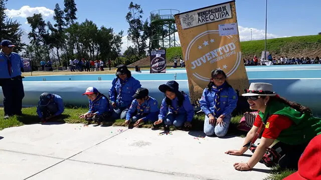 Niños y adultos se juntan para recordar juegos de antaño de Arequipa [FOTOS]