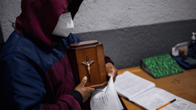 Muertos por COVID-19: el crematorio de México donde todo se reduce a cenizas en 3 horas