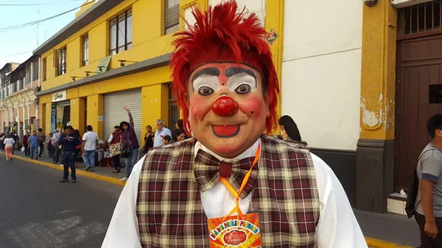 Payasos de Arequipa celebran su día con corso [FOTOS] 
