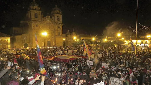 Cusco. Cusqueños marcharon en Plaza contra Merino.