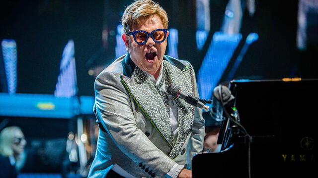 Elton John es uno de los cantantes famosos que confesó su homosexualidad. Foto: La República.