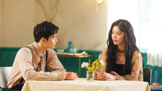 En el 2018, Suho y Jane Jang colaboraron en las canciones "Dinner" y "Do you have a moment".