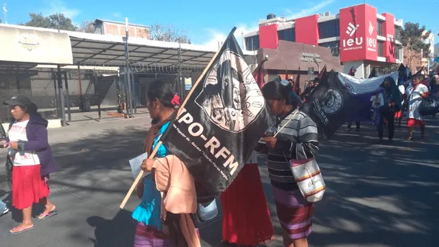 Marcha en Oaxaca por el Día Internacional de la Mujer