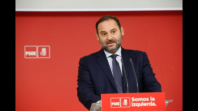 José Luis Ábalos, secretario de Organización del PSOE y también ministro, es quien firma la demanda contra Vox. (Foto: PSOE)