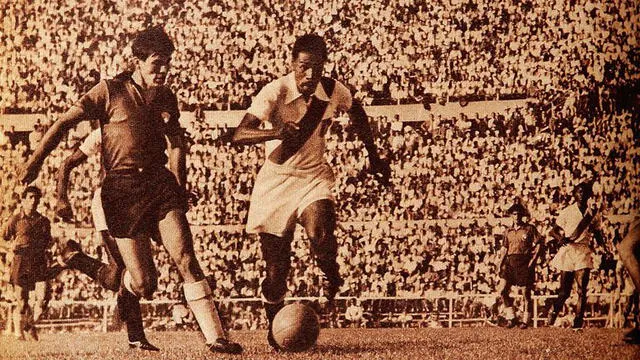 Clásico del Pacífico disputado en el Torneo Sudamericano 1955. Foto: partidosdelaroja.com