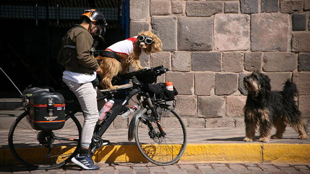 Cusco: Profesor colombiano recorre Sudamérica en bicicleta [FOTOS]