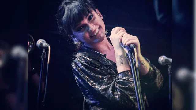 Daniela Darcourt seduce con sexy baile en pleno concierto [VIDEO]