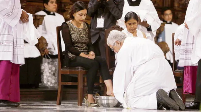 Arzobispo bendice a  víctimas de violencia y a migrantes