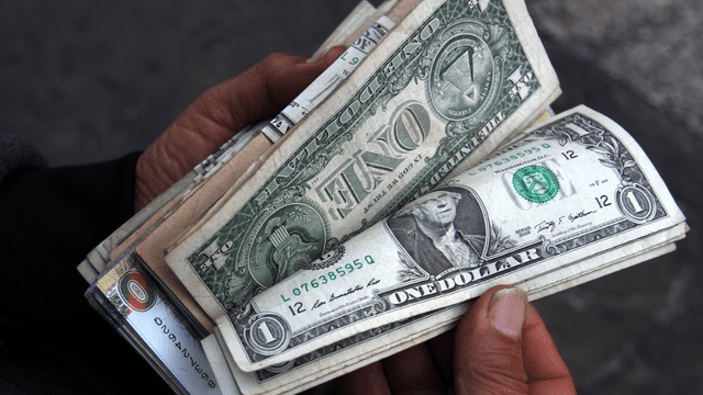 Tipo de cambio sube frente al sol este 23 de noviembre