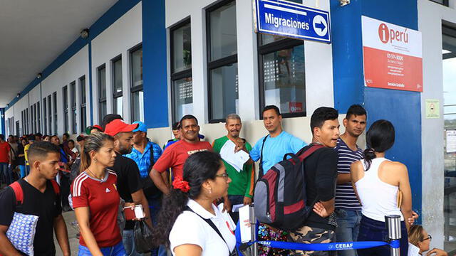 Venezolanos en Migraciones.