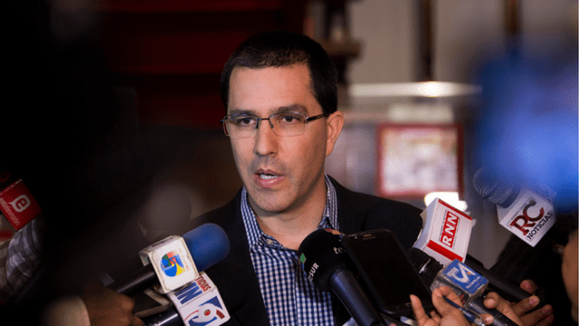 Ministro venezolano: "Ausencia de oposición en elecciones sería irresponsable"