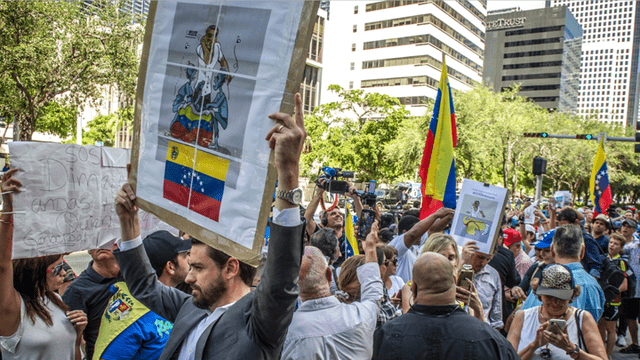 Venezolanos protestaron contra chef que sirvió banquete a Nicolás Maduro [FOTOS]