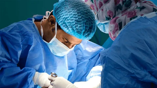 Pidió a su médico que le haga una circuncisión, pero le practicaron una vasectomía por error
