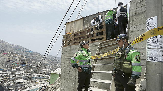 Ella inicia la separación y él la asesina junto con sus tres hijos