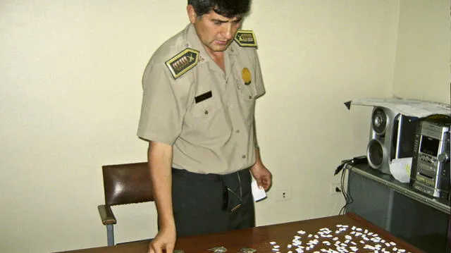 Sentencian a 19 policías por dar protección a clan de narcotraficantes Sentencian a 19 policías por dar protección a clan de narcotraficantes