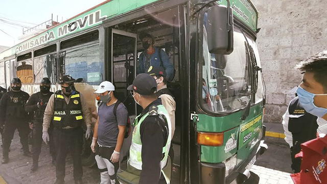 Ambulantes fueron conducidos a una comisaría móvil y luego, trasladados a la dependencia policial de Palacio Viejo en Arequipa.