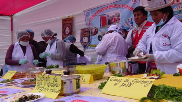 Miles de personas acudieron al 'Primer Festival de Comidas Saludables'.