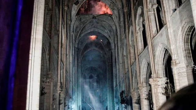 Francia lanza concurso a nivel mundial para reconstruir la aguja de Notre Dame