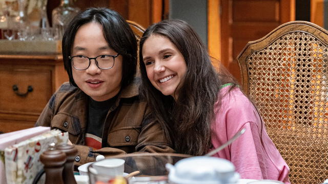 Jimmy O. Yang como Josh Lin. Foto: Netflix