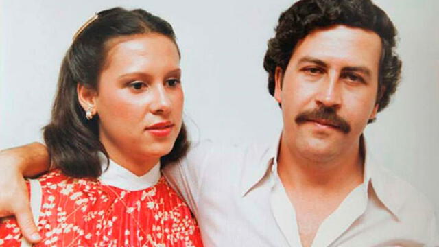 María Victoria Henao junto a Pablo Escobar. Foto: difusión.
