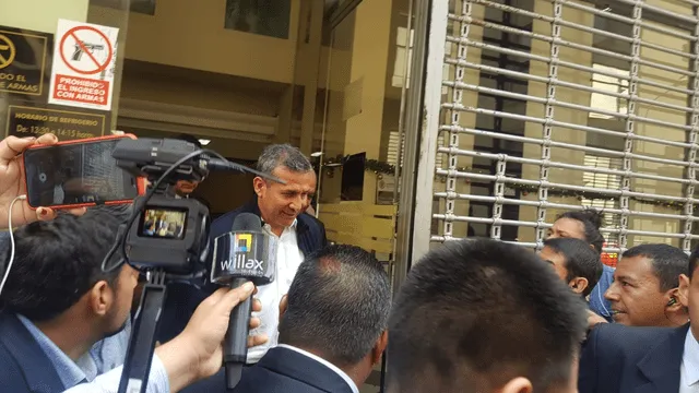 Ollanta Humala a la salida de la sede del Ministerio Público. Foto: Alonso Collantes.